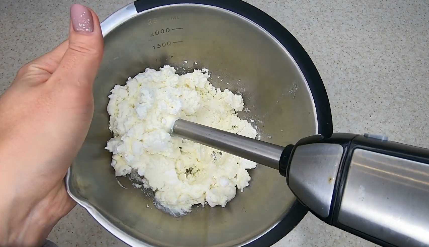 Crêpes au fromage blanc et aux raisins secs - Étape 2