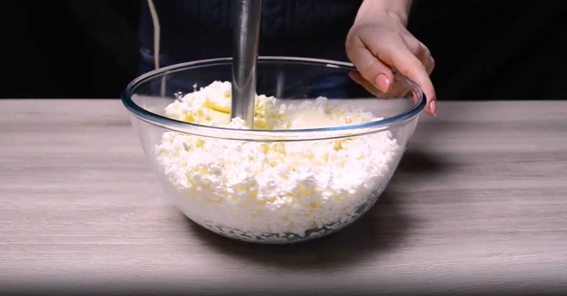 Gâteau de Pâques sans œufs au lait concentré et aux canneberges - Étape 2