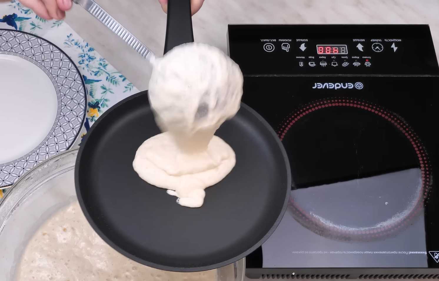 Crêpes à la levure avec semoule et lait - Étape 11