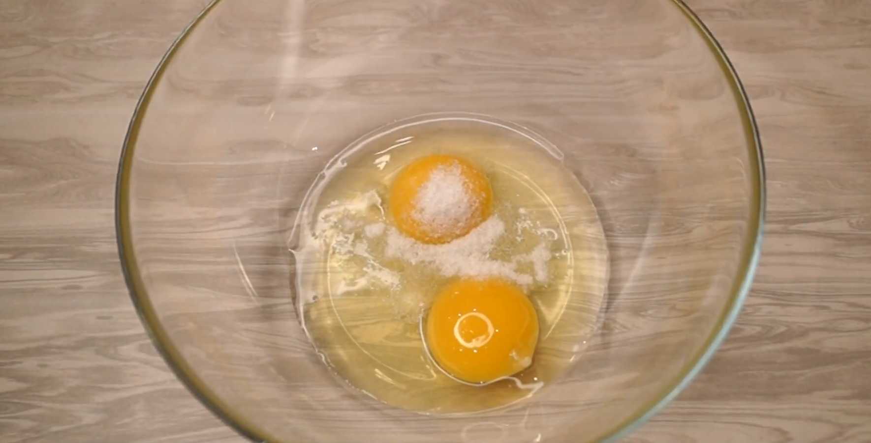 Crêpes dentelle à l'eau bouillante - Étape 1