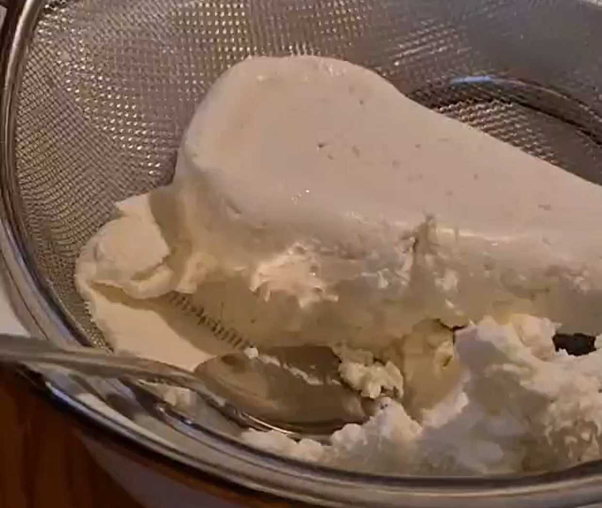 Gâteaux au fromage et au miel - Étape 1