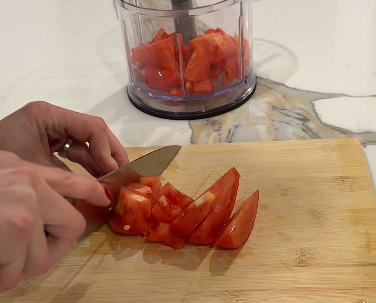 Sauce tomate aux herbes maison - Étape 1