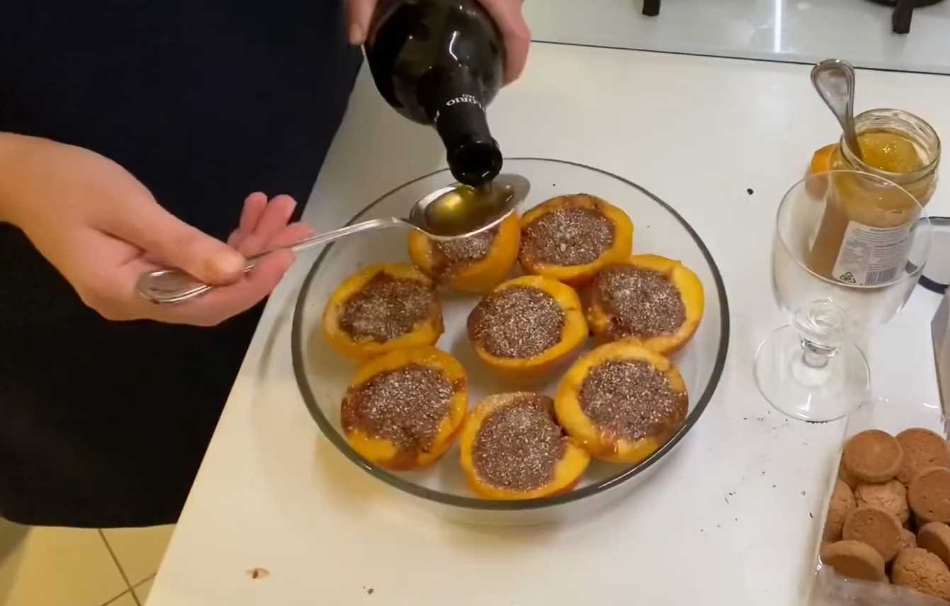 Pêches cuites au four à l'italienne - Étape 10