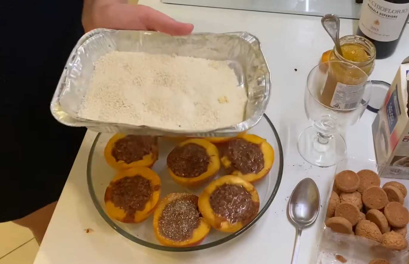 Pêches cuites au four à l'italienne - Étape 9