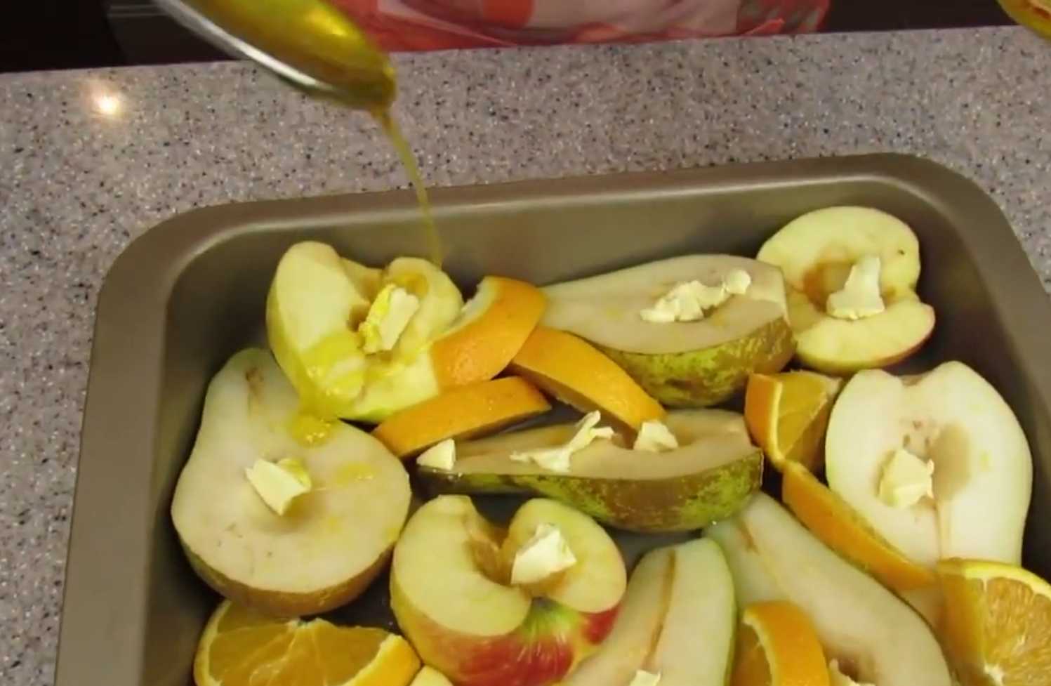 Pommes et poires cuites au four avec de l'orange - Étape 6