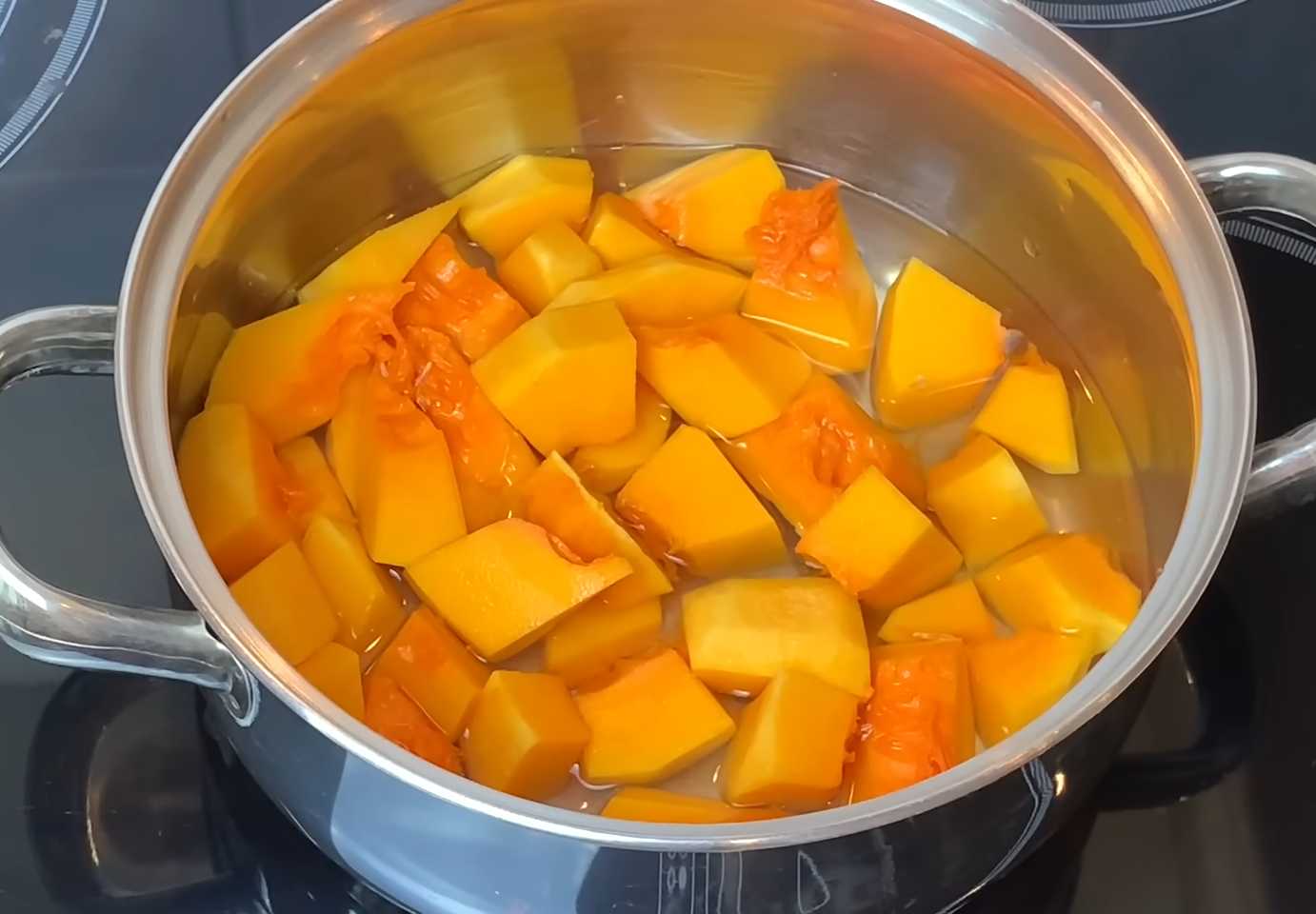 Pommes au four à la citrouille, aux raisins secs et à la cannelle - Étape 3