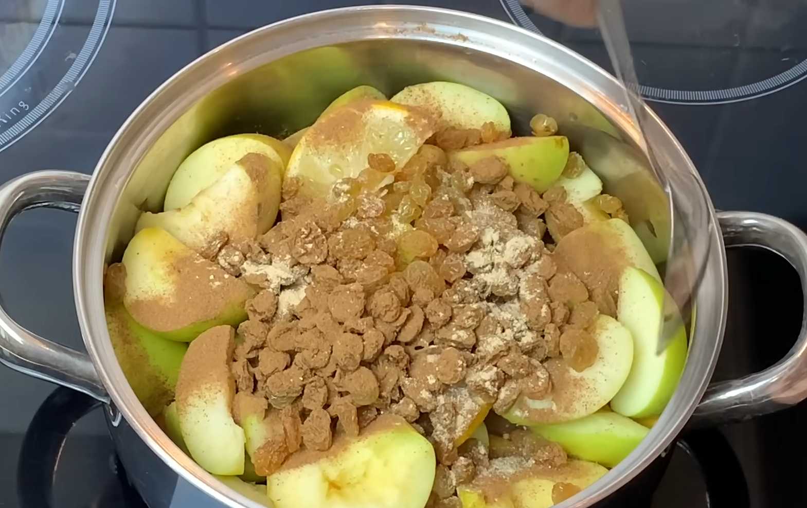 Pommes au four à la citrouille, aux raisins secs et à la cannelle - Étape 8