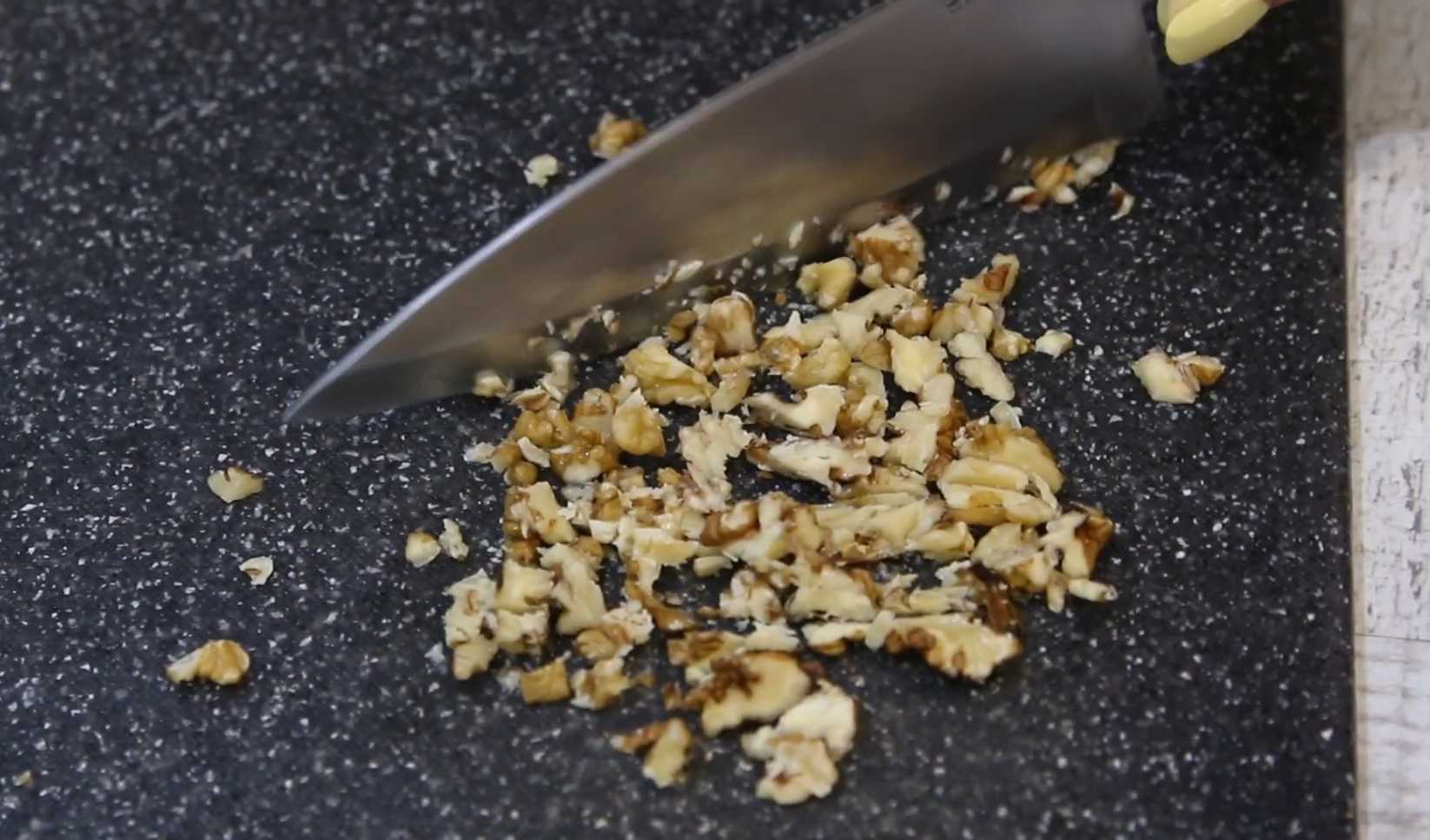 Pommes au four avec du fromage blanc et de la cannelle - Étape 2