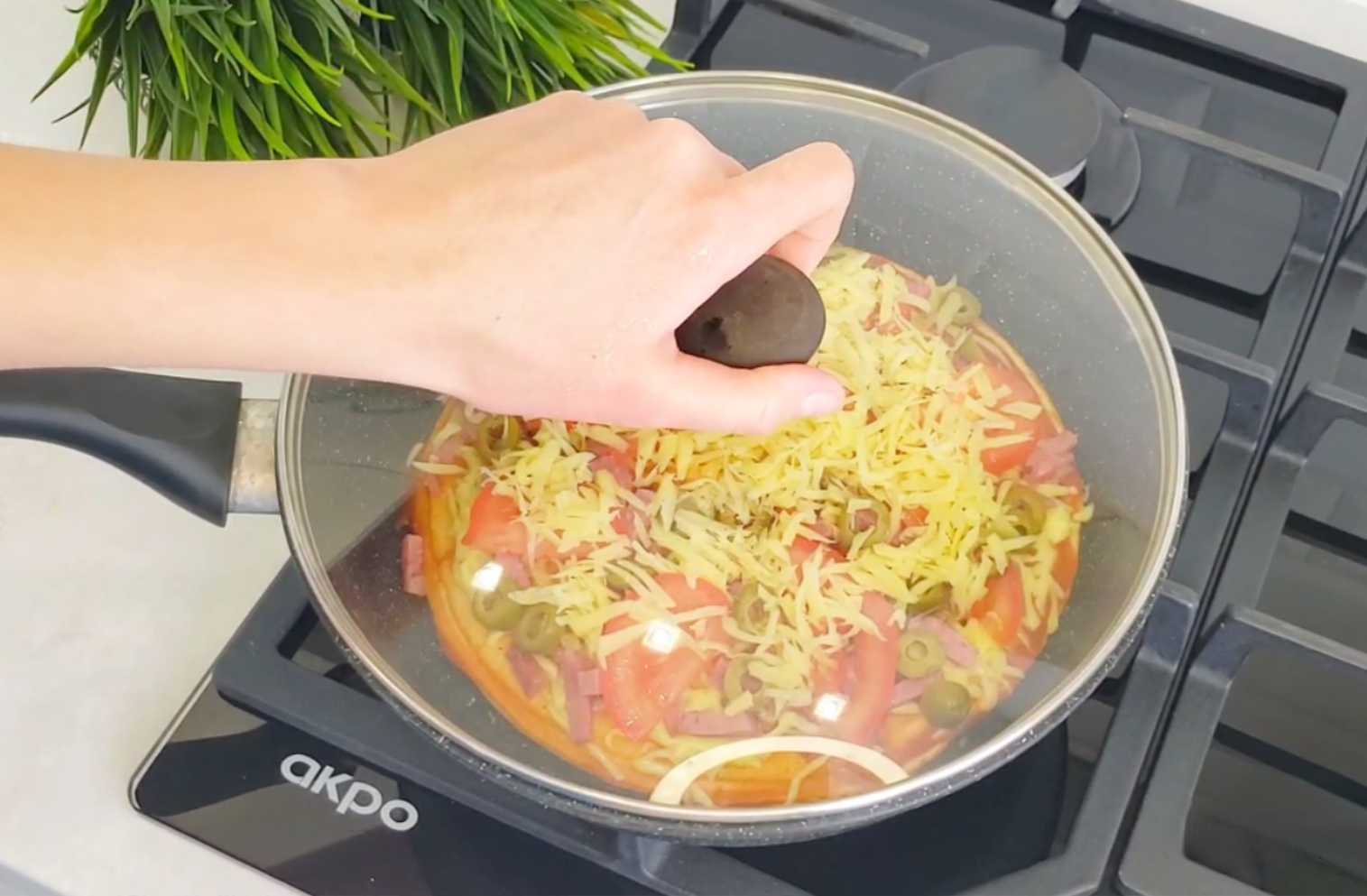 Pizza à la poêle express en 10 minutes - Étape 14