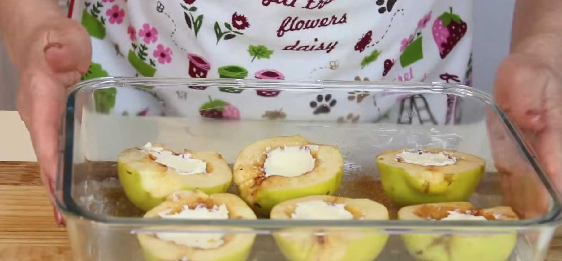 Coings cuits au four avec du miel et des noix - Étape 5