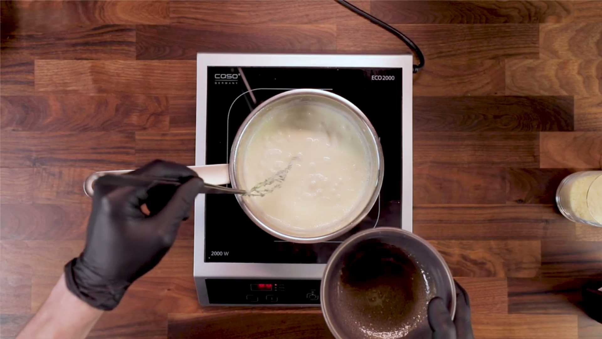 Sauce Alfredo crémeuse pour pizza - Étape 6