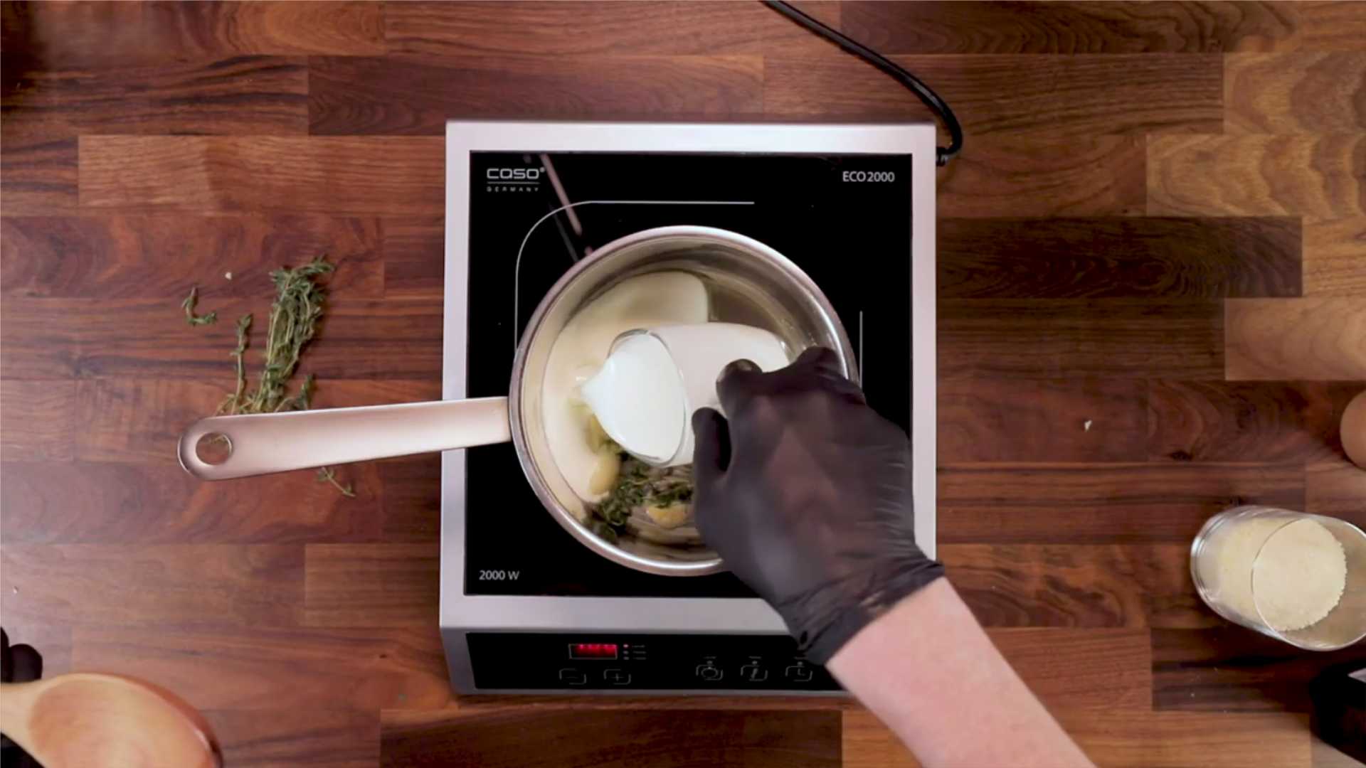 Sauce Alfredo crémeuse pour pizza - Étape 5