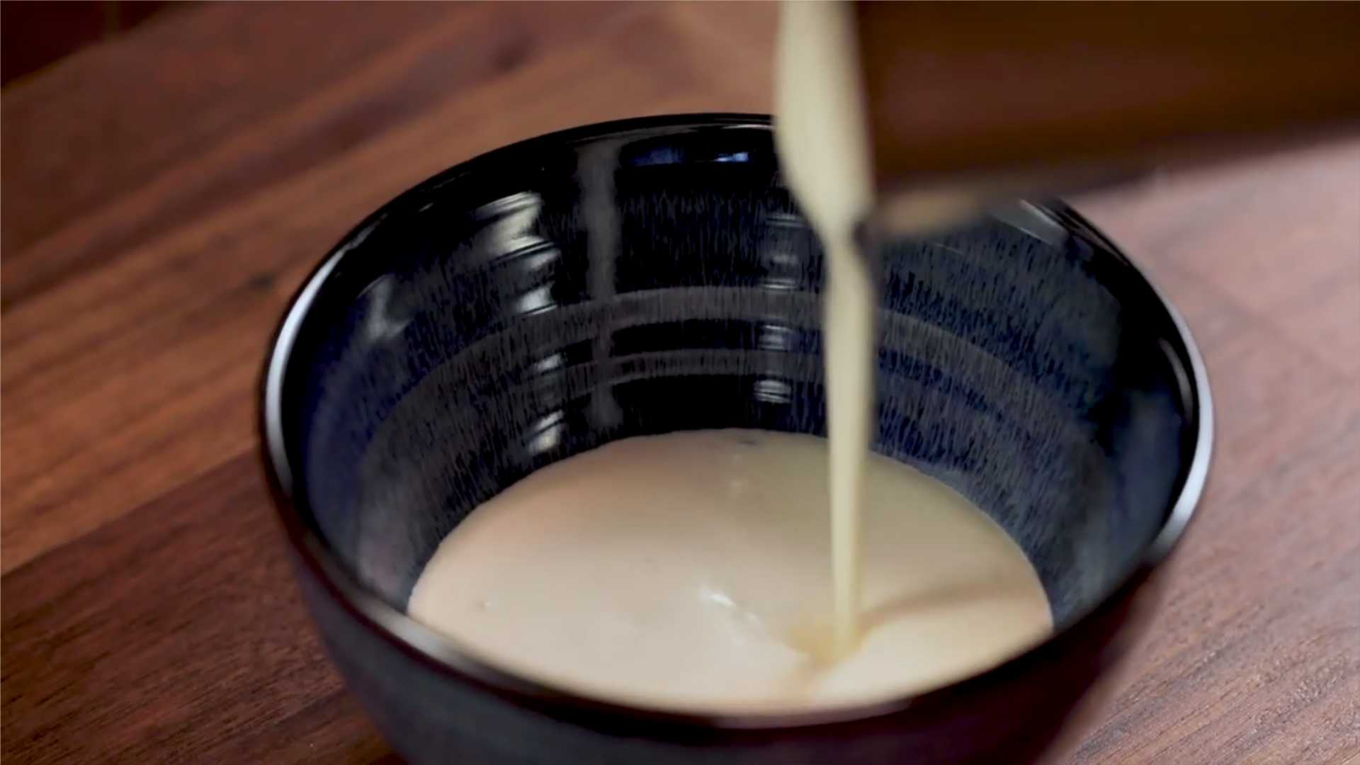 Sauce Alfredo crémeuse pour pizza - Étape 9