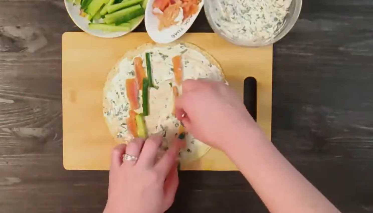 Crêpes au saumon, au fromage frais et au concombre - Étape 10