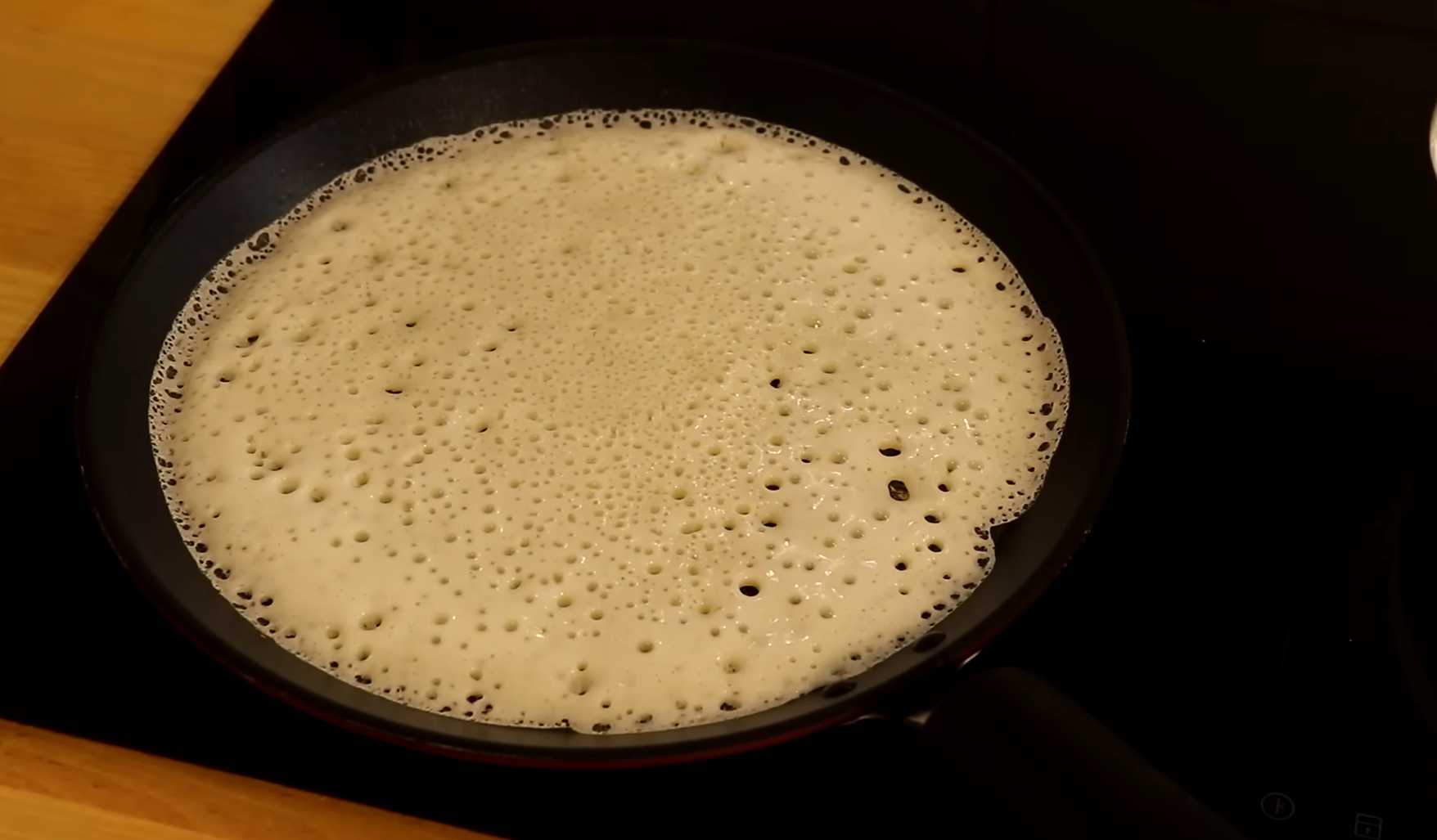 Crêpes à la levure sèche et au lait - Étape 10