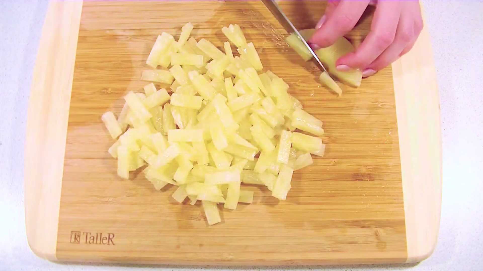 Pizza ananas et poulet - Étape 8