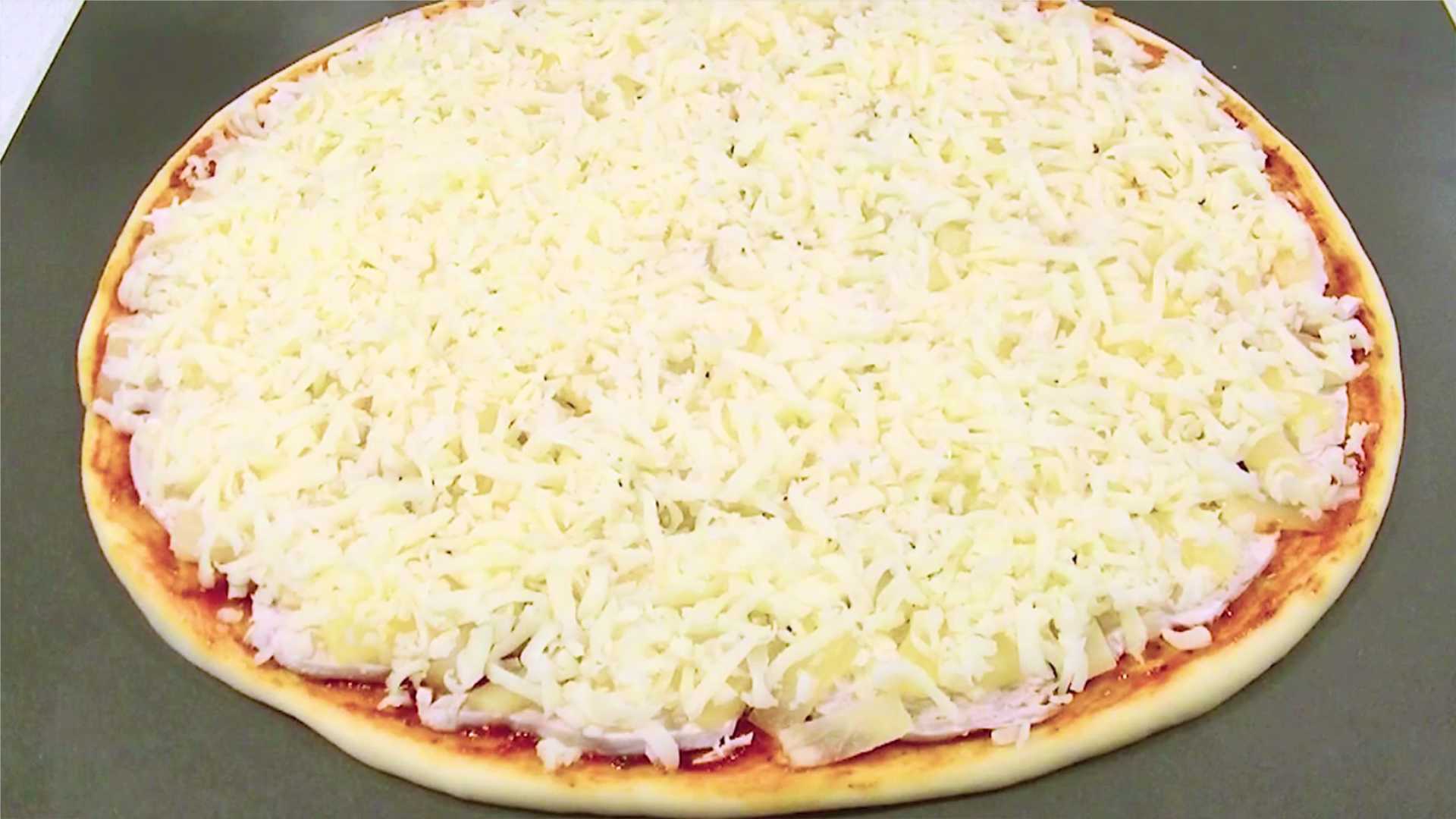 Pizza ananas et poulet - Étape 12