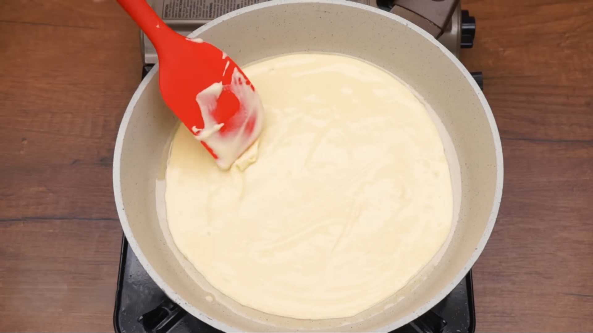 Pizza sans levure à la poêle - Étape 8