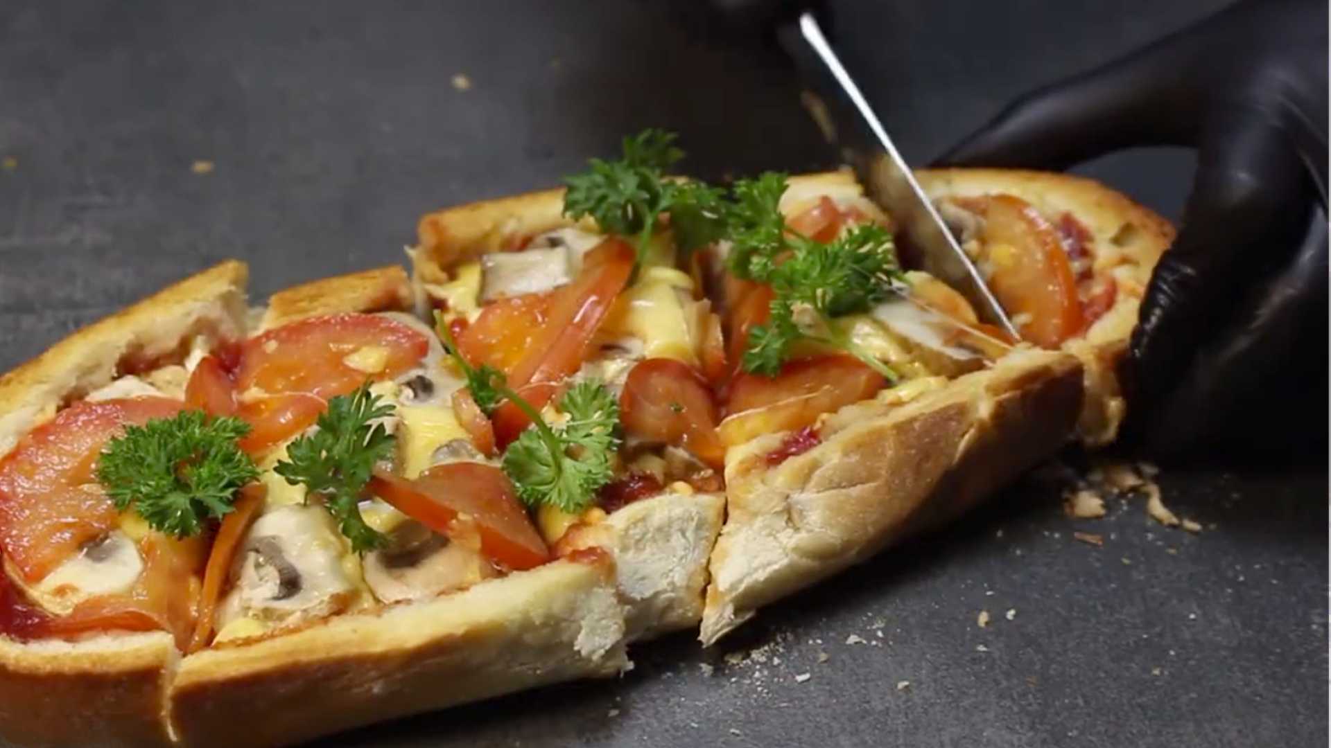 Mini pizza sur un pain au four - Étape 10