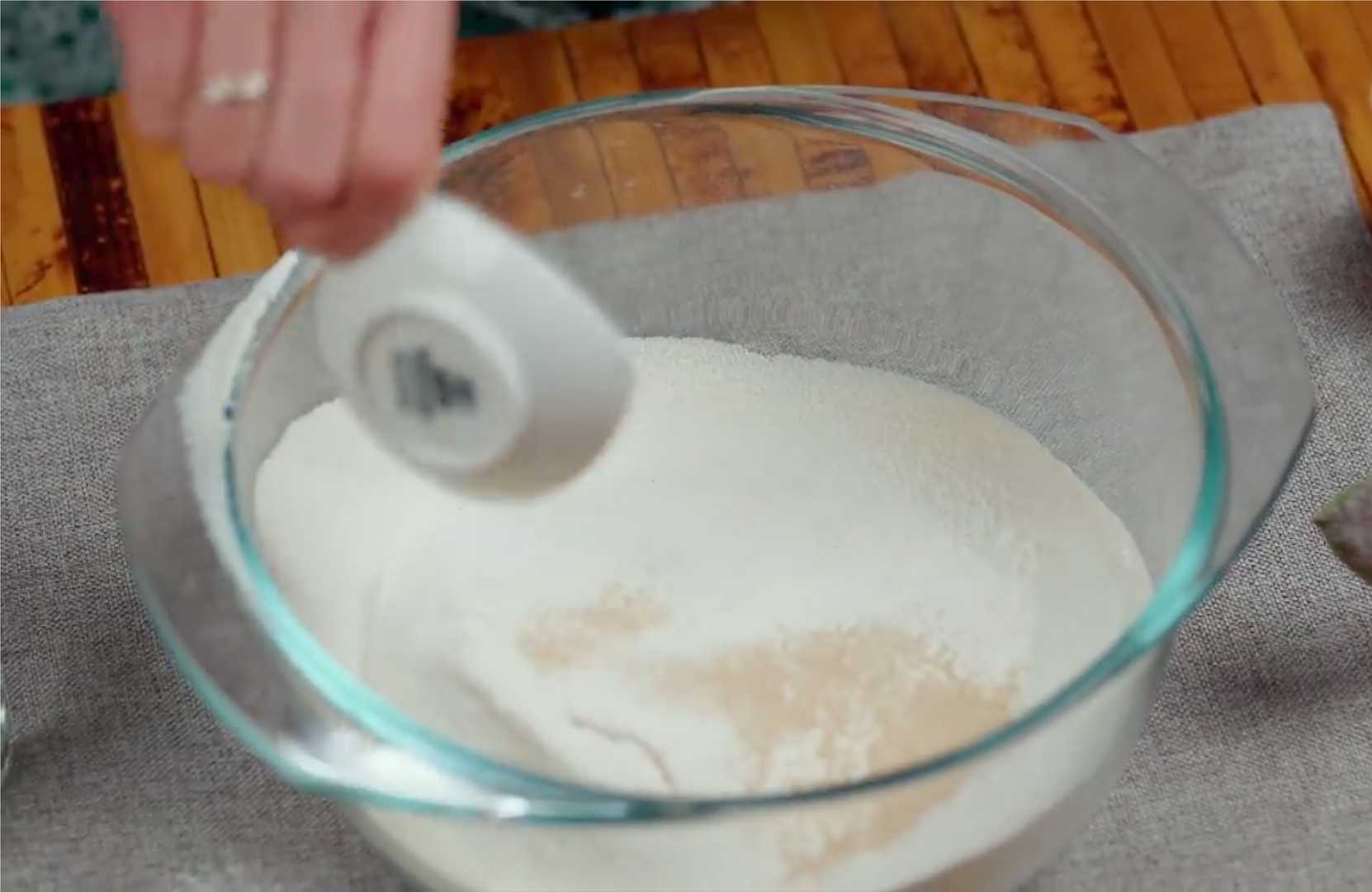 Pizza au four avec viande hachée - Étape 1