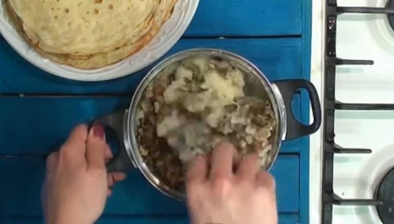 Crêpes aux pommes de terre et aux champignons - Étape 10