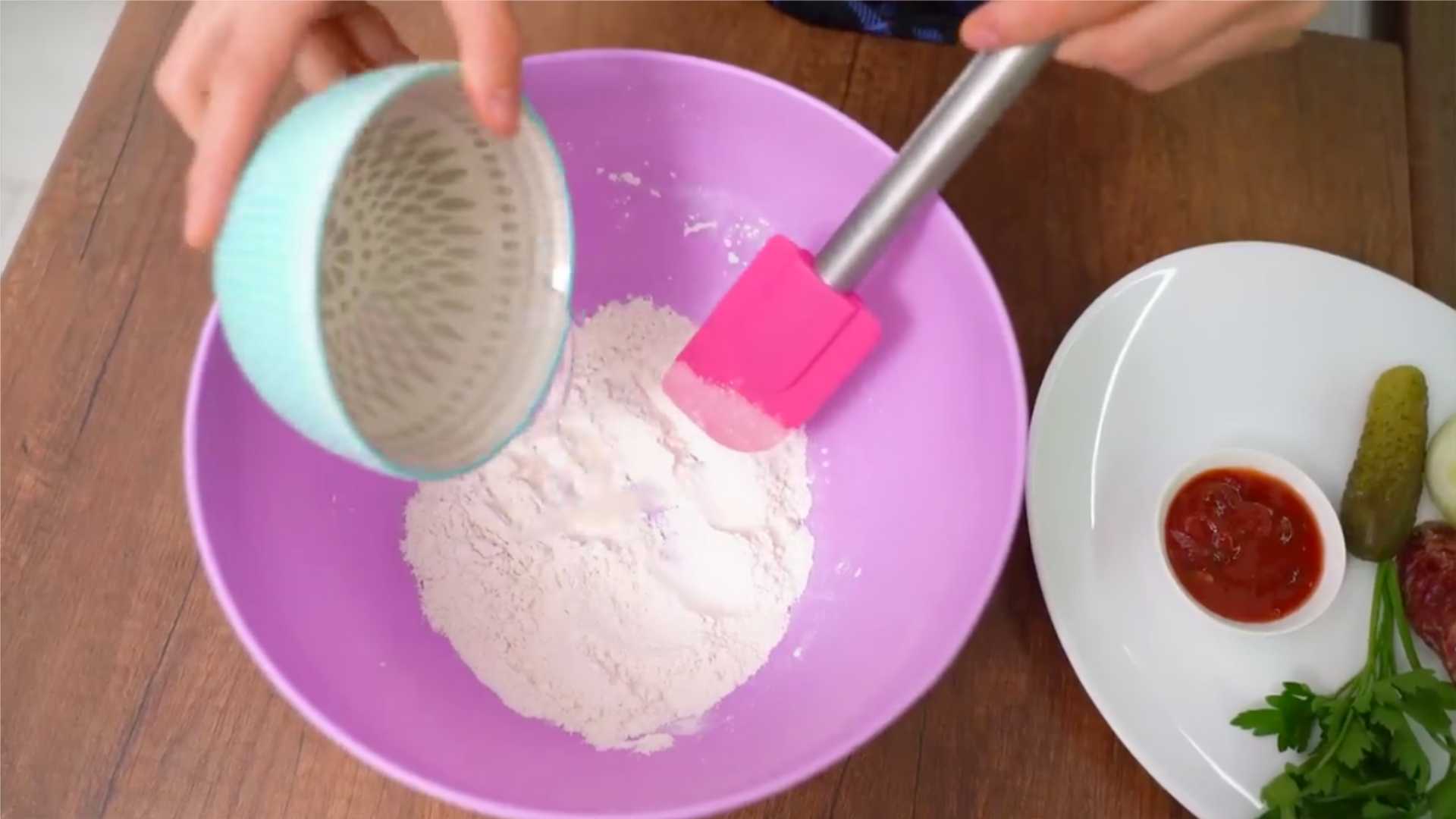 Pizza à la poêle sans crème fraîche - Étape 2