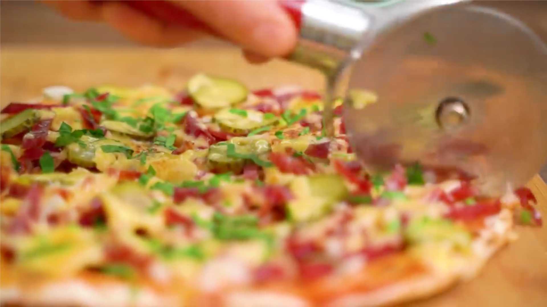 Pizza à la poêle sans crème sure - Étape 14