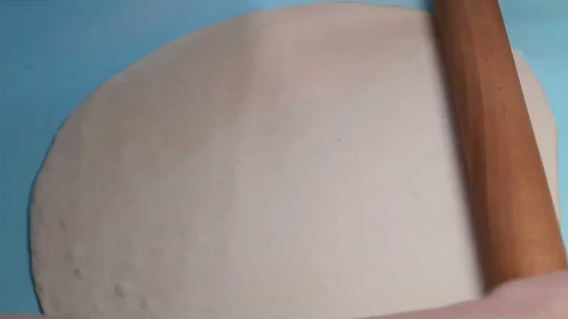 Pizza maison aux saucisses et au fromage au four - Étape 8