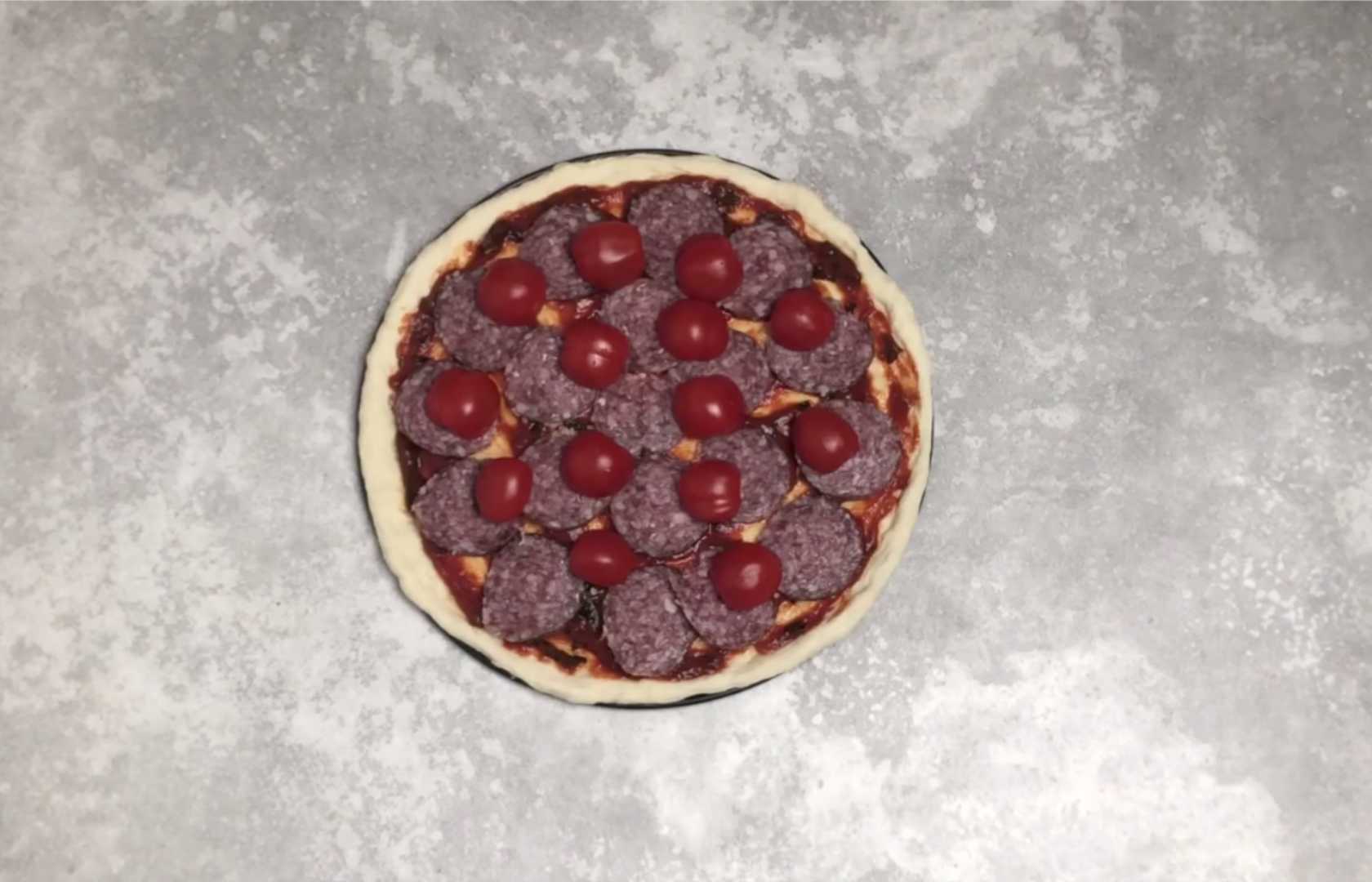 Pizza aux saucisses cuite au four - Étape 10