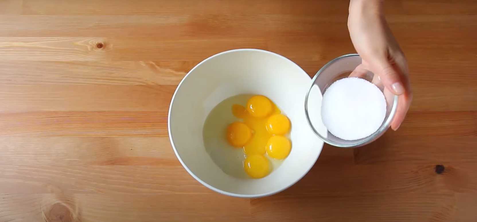 Tiramisu au mascarpone et aux biscuits Savoiardi - Étape 2