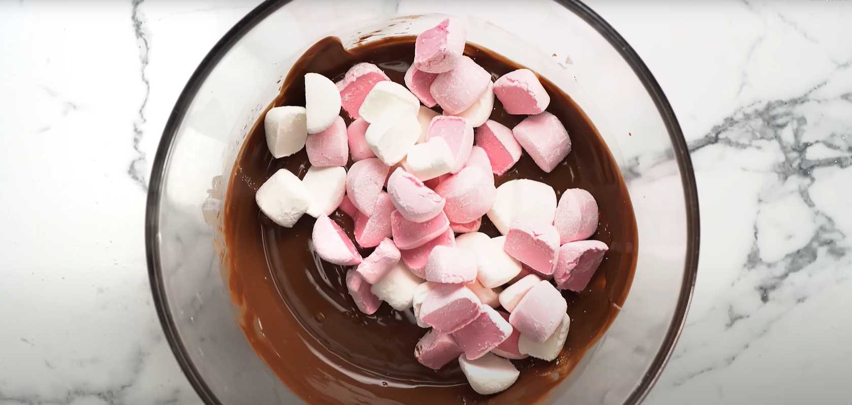 Dessert au chocolat Rocky Road, étape 4