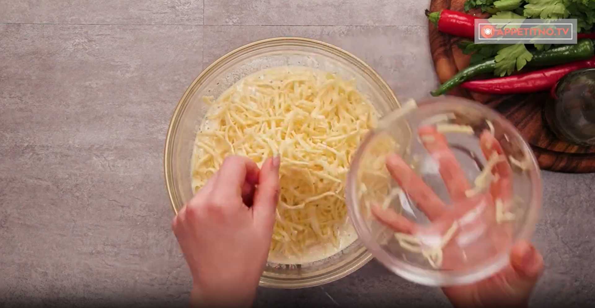 Pizza à base de pain rassis - Étape 4