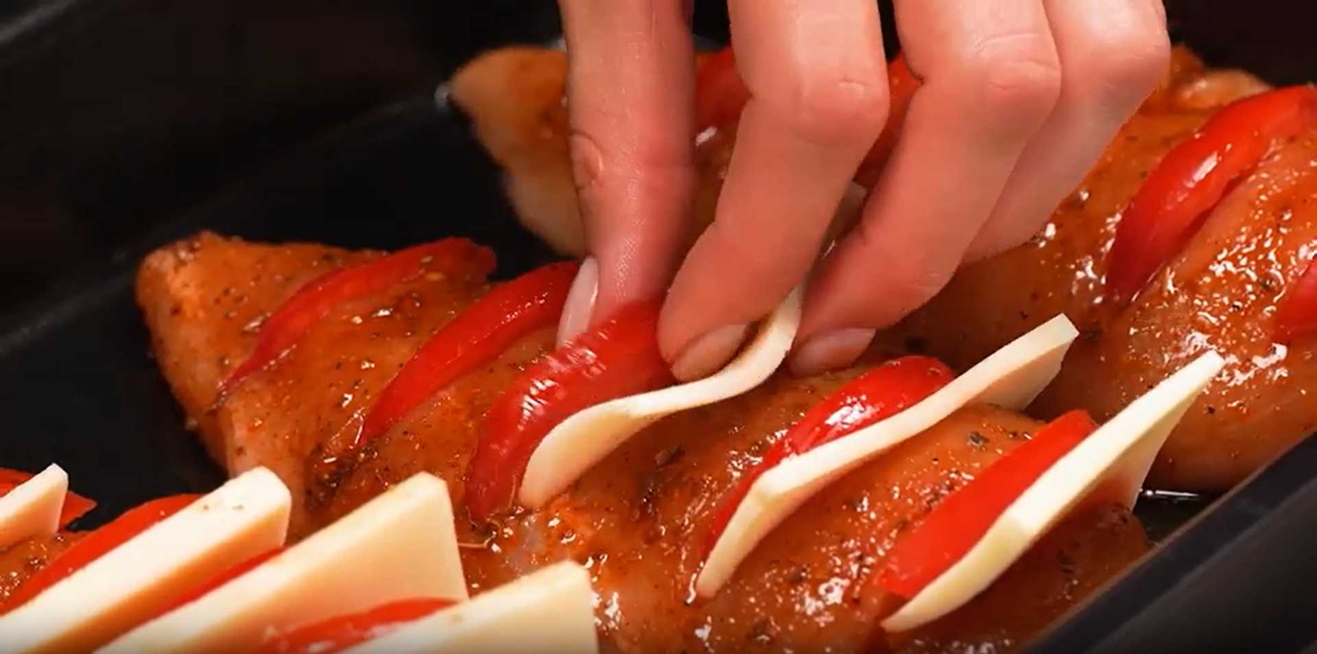 Blanc de poulet aux tomates, au fromage et aux pommes de terre - Étape 6