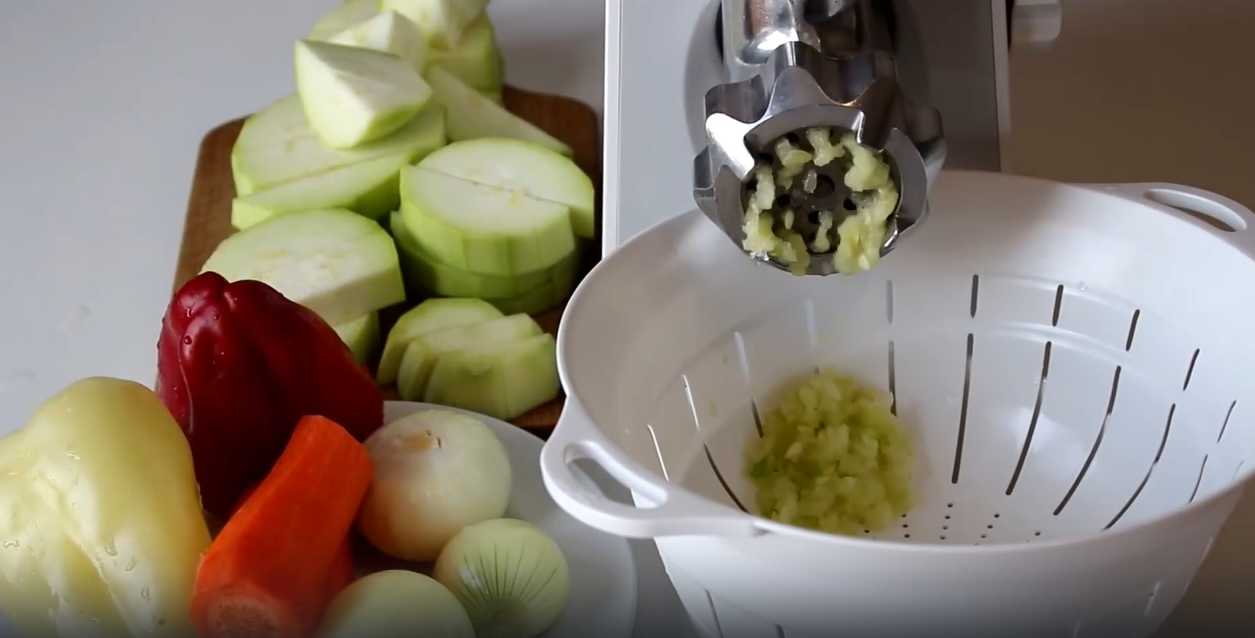 Caviar de courgettes pour l'hiver - Étape 2