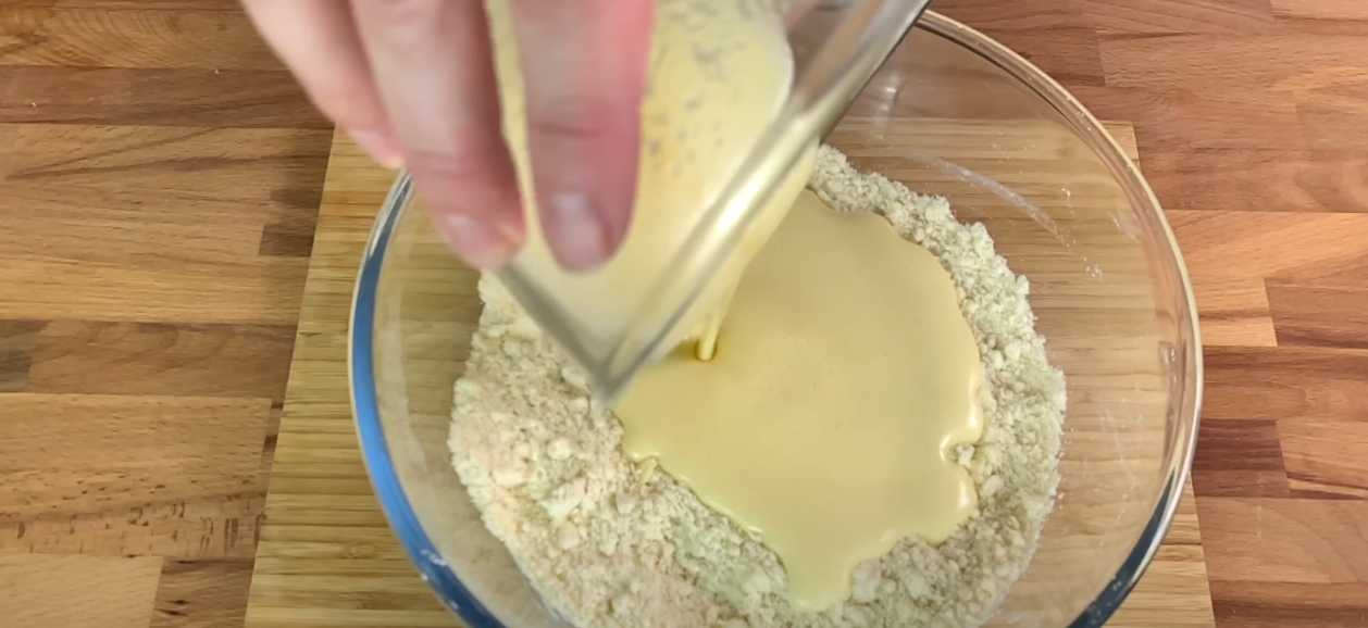 Tarte râpée avec confiture - Étape 7