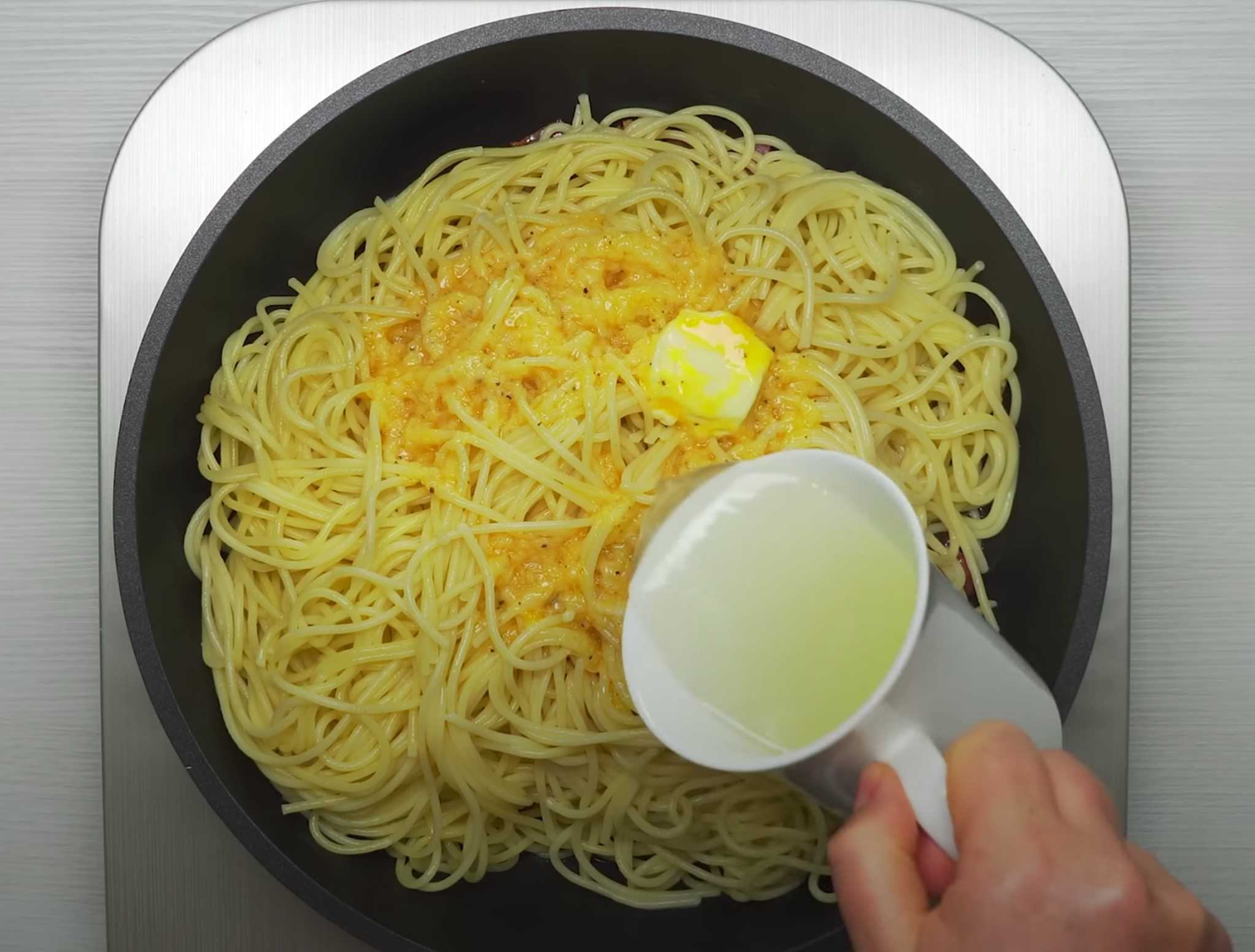 Pâtes carbonara sans crème - Étape 10