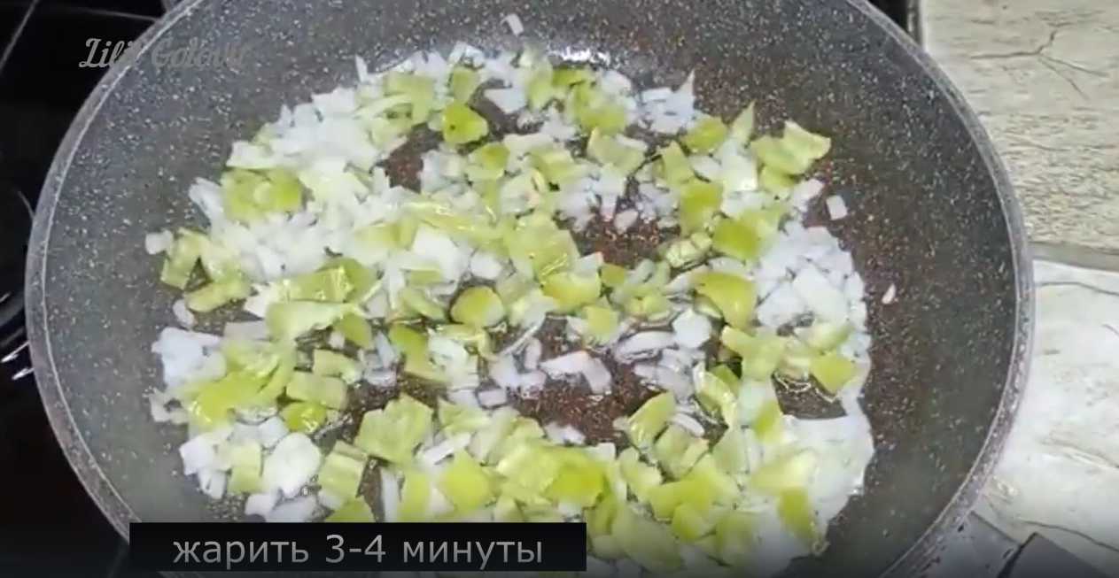 Pâtes végétariennes à la sauce tomate - Étape 3