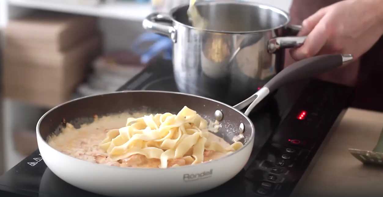 Pâtes crémeuses aux crevettes - Étape 7