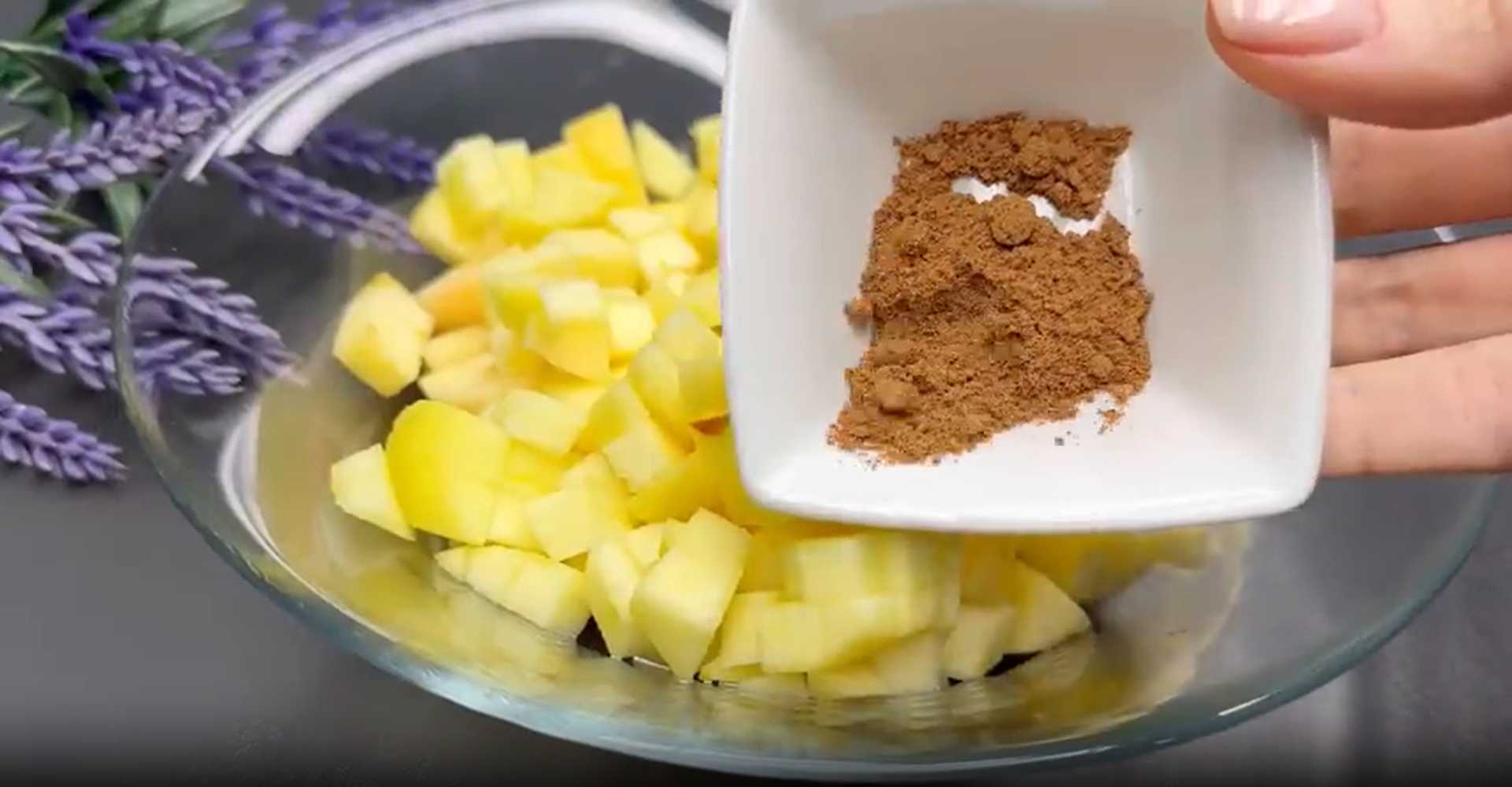 Tarte aux pommes et à la cannelle sans farine - Étape 2