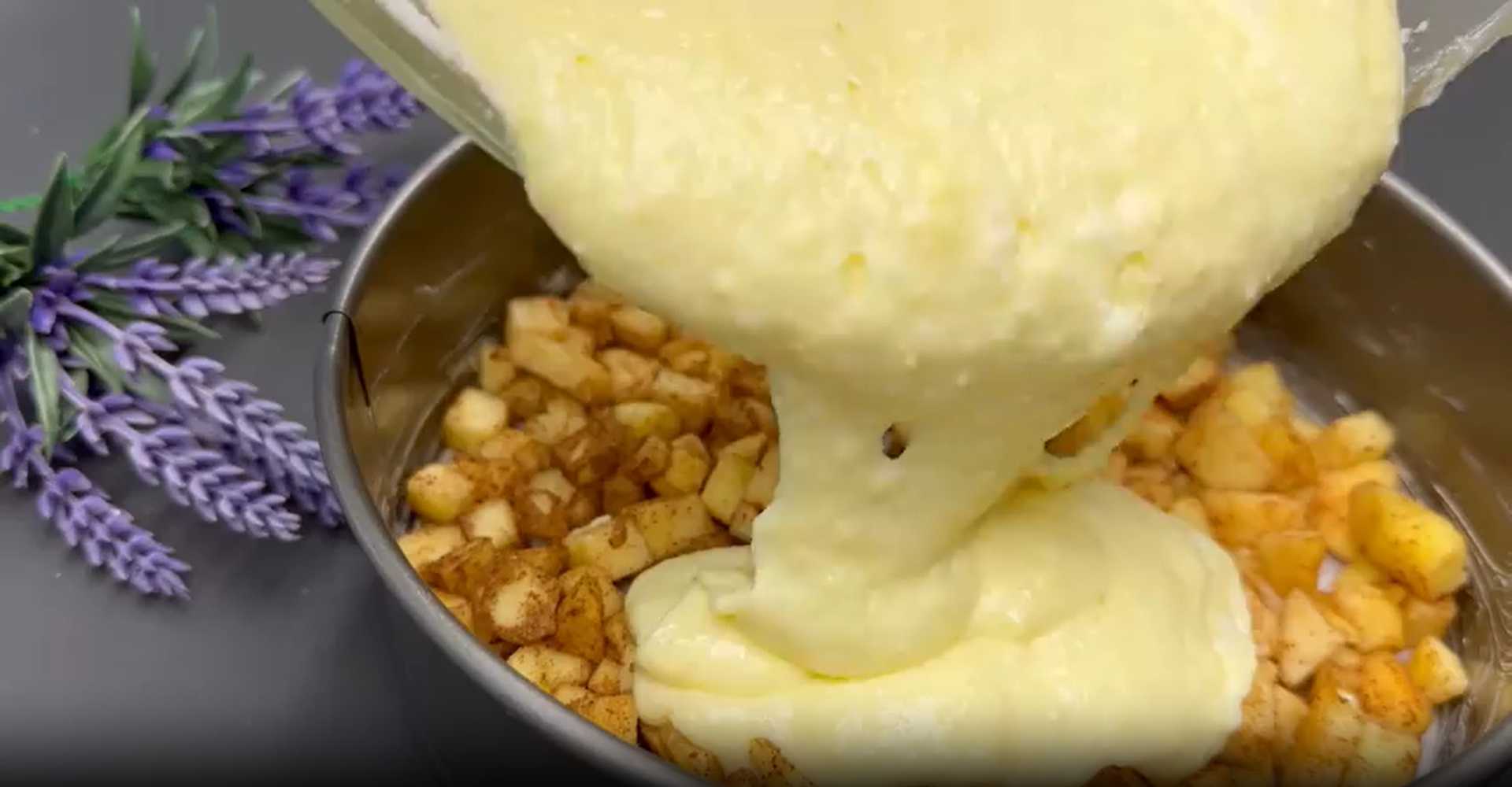 Tarte aux pommes et à la cannelle sans farine - Étape 9