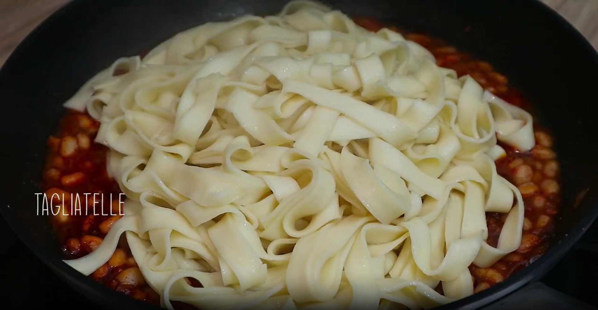 Pâtes aux haricots hongroises - Étape 9