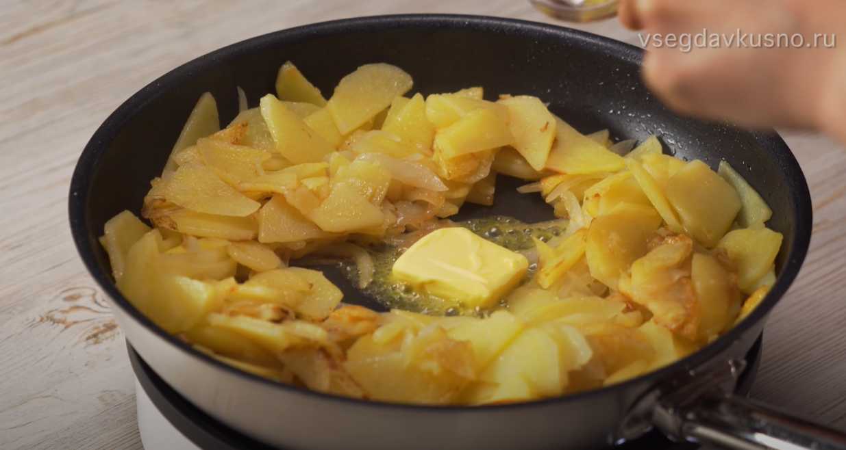 Pommes de terre sautées aux chanterelles à la poêle - Étape 15
