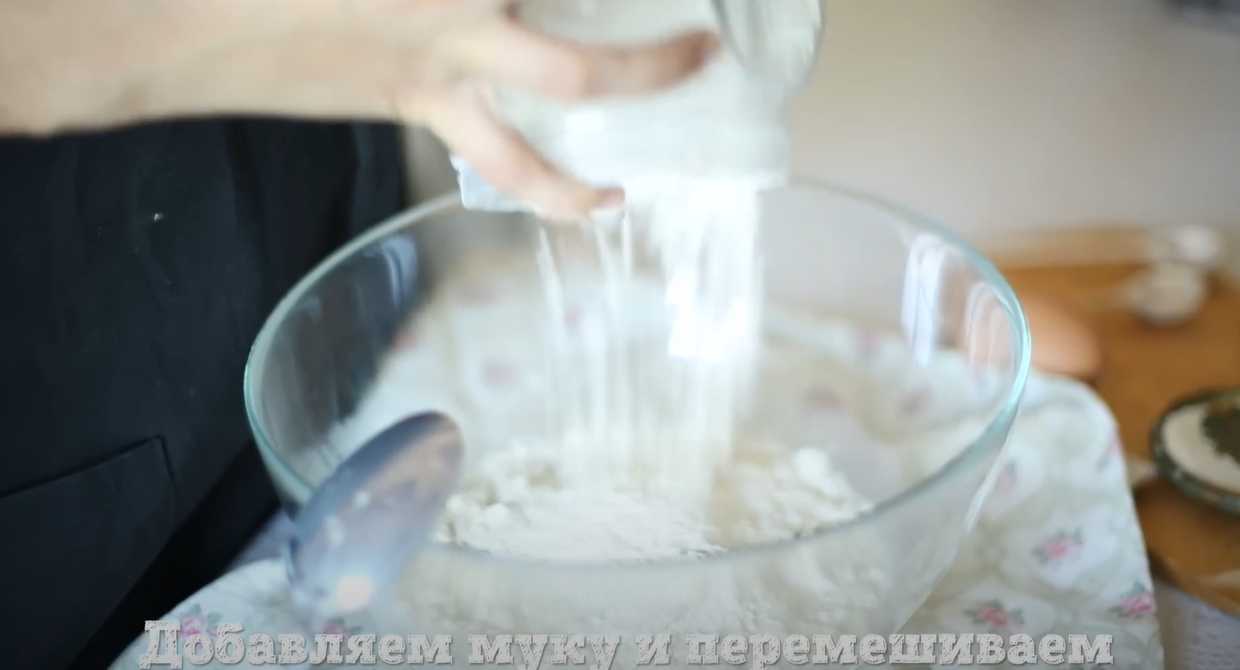 Pizza hawaïenne au poulet et à l'ananas cuite au four - Étape 3