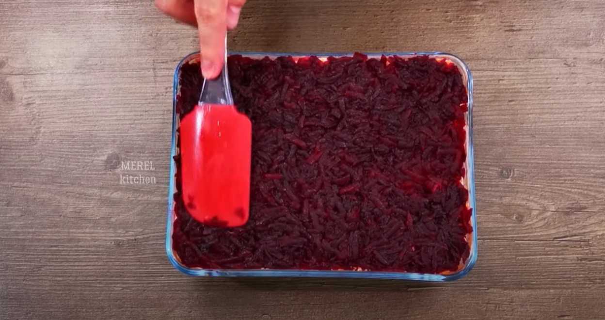 Hareng classique sous un manteau de fourrure - Étape 11