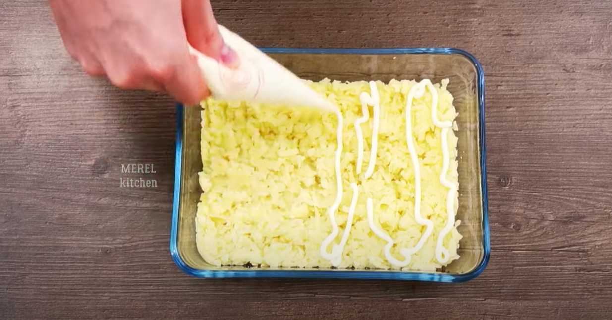 Hareng classique sous un manteau de fourrure - Étape 3