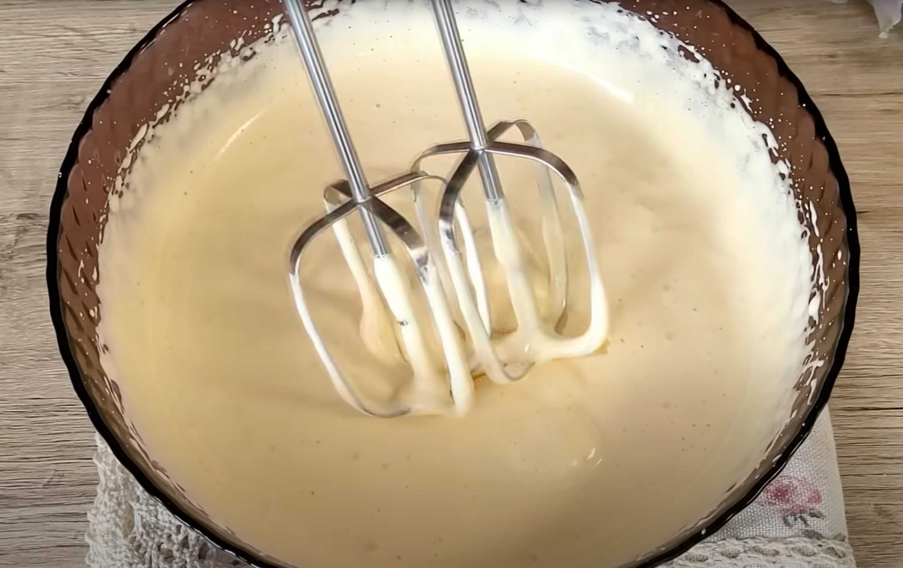 Gâteau Snickers au caramel et aux cacahuètes - Étape 2