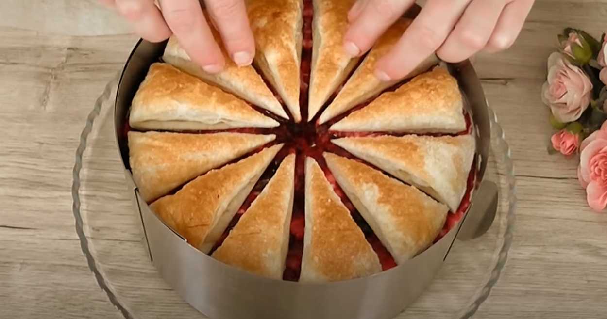 Gâteau feuilleté à la crème au yaourt - Étape 13