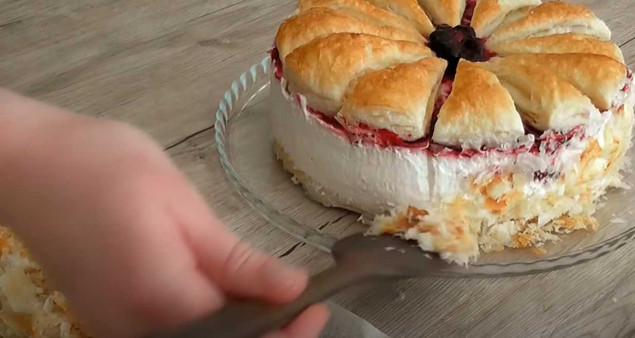Gâteau feuilleté à la crème au yaourt - Étape 14