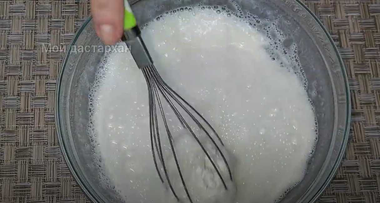 Crêpes à l'eau minérale. Étape 2