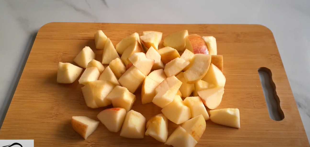 Dessert au lait et aux pommes - Étape 1